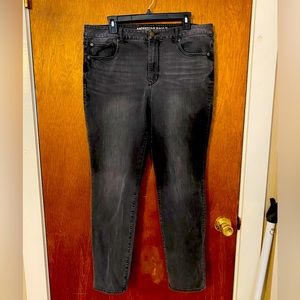 American Eagle High-rise Straight black Jeans size 18 Long